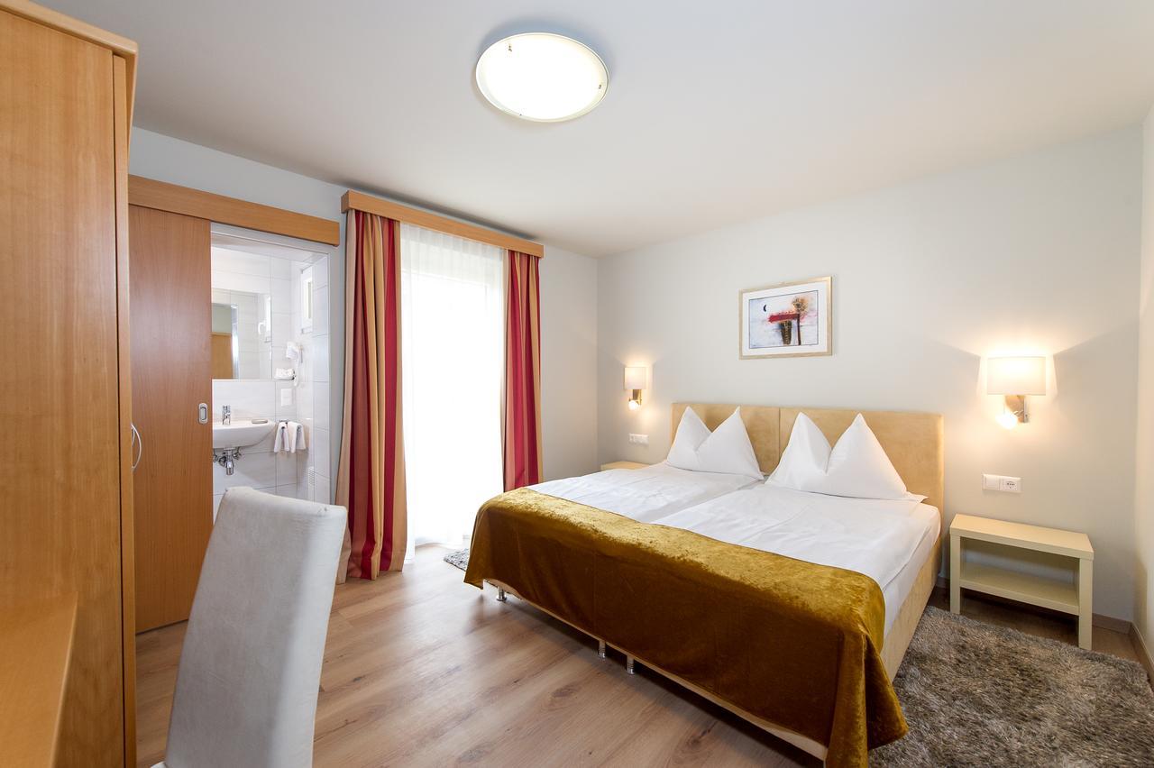 Gaestehaus Wrann Velden am Wörthersee Esterno foto